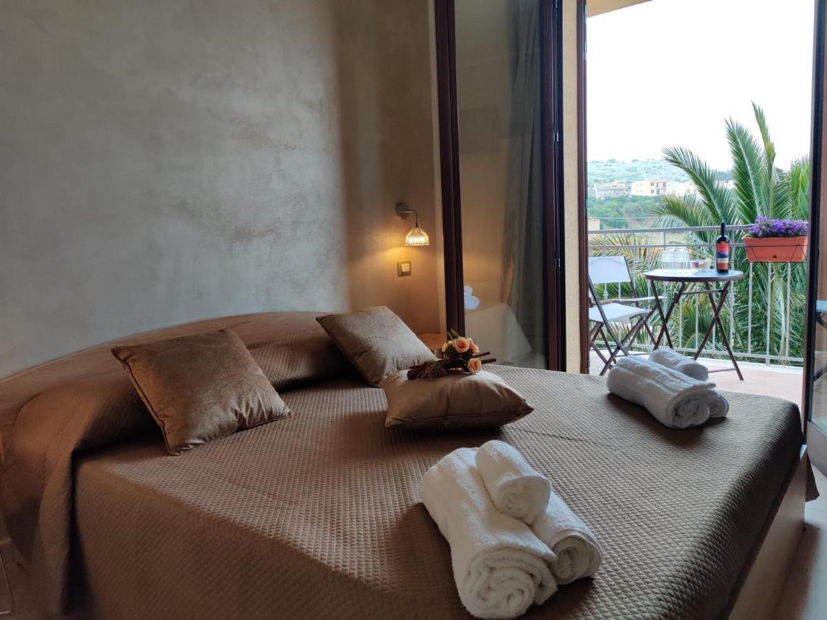 Bed and Breakfast Raggi Di Sole Custonaci Exterior foto